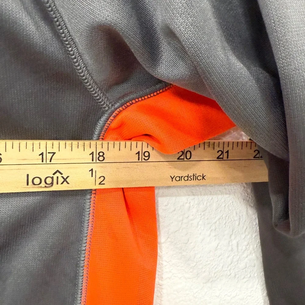 Nike Therma Fit Hoodie Gray‎ Orange Swoosh Athletic Performance Kids XL